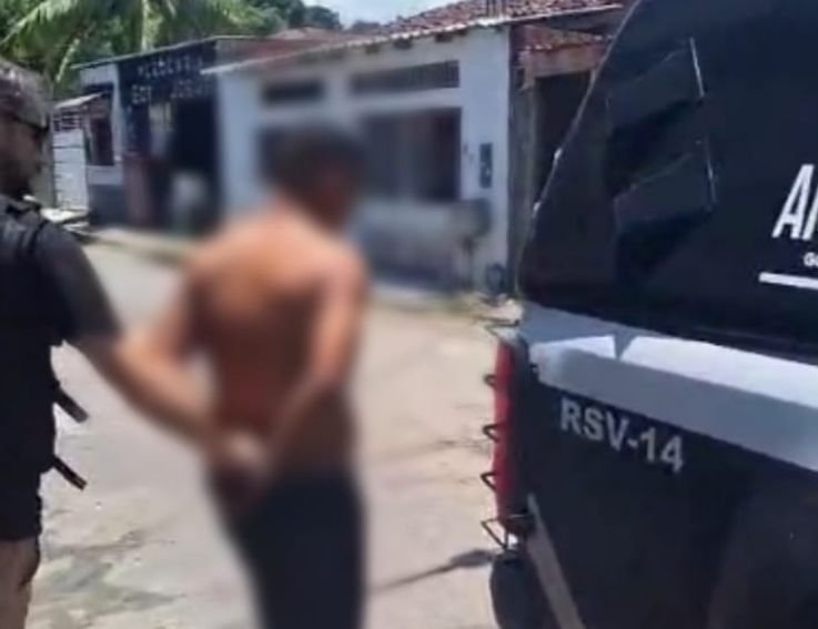 homem-e-preso-apos-bater-porta