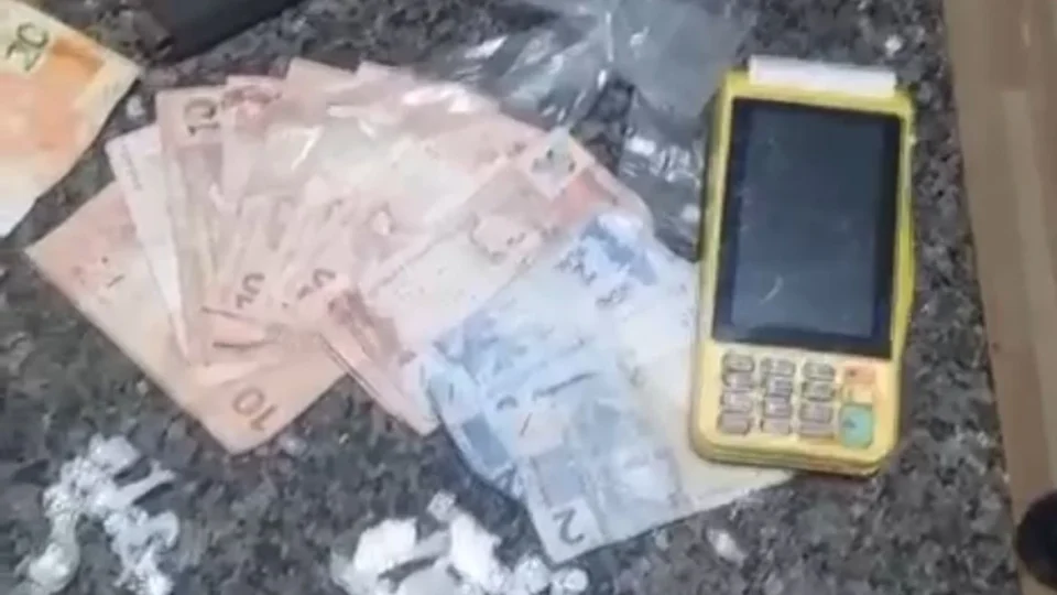 lane-do-cv-e-presa-com-drogas-