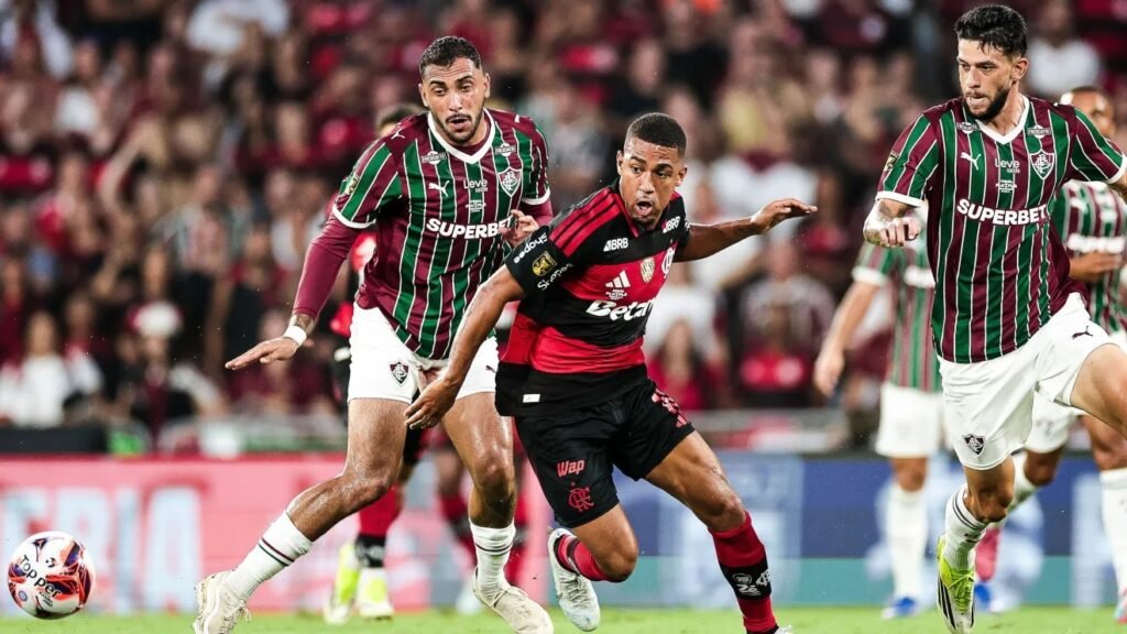 rossi-brilha-nos-penaltis-e-fl