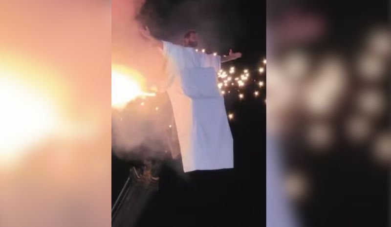 video-roupa-de-henri-castelli-