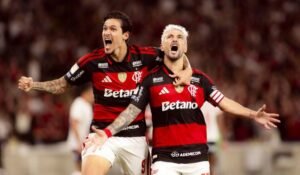 flamengo-vence-o-vitoria-por-2