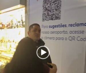 motorista-atropela-caes-e-e-de