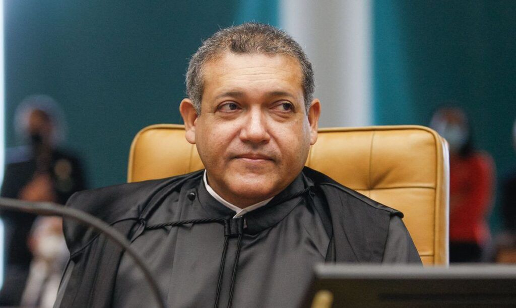 senadores-exigem-saida-de-nune