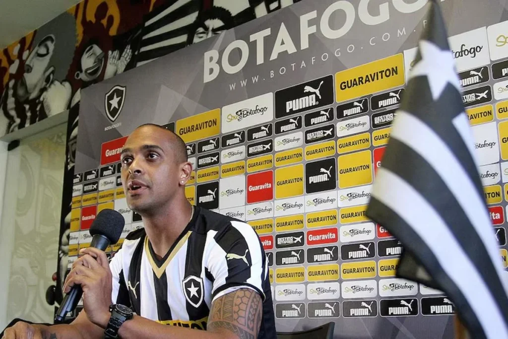 ex-atacante-do-botafogo-tassio
