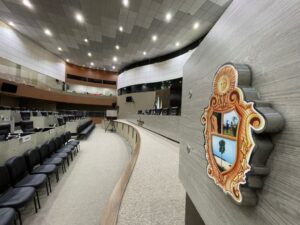 cmm-debate-contrato-de-r-1252-