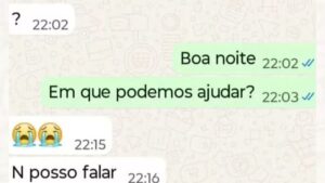 crianca-usa-emojis-do-whatsapp